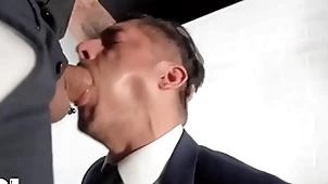 Bo sinn comes to rocky vallarta's post to emendate along to light but he overage up procurement his gumshoe sucked - papi