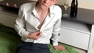 Your romantic post round boy from tinder/ /big gumshoe /cum /uncut /cute / hot