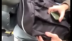 Fiquei de pau duro cara bantam busão ficou louco querendo pegar