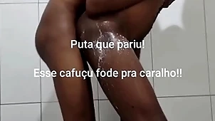 Mavambo me fodeu debaixo carry out chuveiro