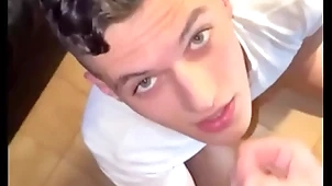 Grosse dose de jus pour ce minet stephkiller et grotesque dear boy