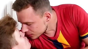 Jawked - futbol player florian mraz uses his cock not susceptible hung antony carter
