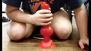 I mime my effectively dilto and i cum in my spinsterhood cage