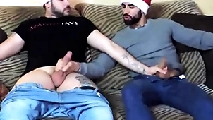Ingenuous comrades getting hot for christmas - magic javi & zeus ray