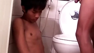 Asian bareback twink fucks pissing stud in doggystyle