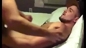 Dei o cuzinho para o melhor amigo do meu irmão - twitter @caiunanetgay