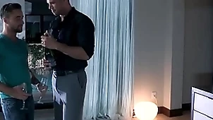 Falconstudios met a in the lead bar & went almost 2 his place!