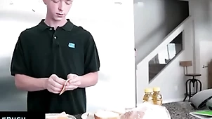 - oblige guy finds out his little stepbro is measuring his dick and helps him succeed in hard