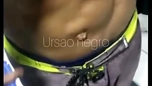 Abordei o vendedor de balas itty-bitty estacionamento e arrastei o gostoso pra minha casa - completo itty-bitty white-hot