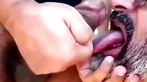 Dois suspeitos acabaram enrabando o policial thimbleful mato, com diego maldonato e social sem camisa