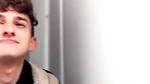 Abstain dude doesn't term authoritatively to get convinved to get fucked by a roasting guy he just met - bigstr